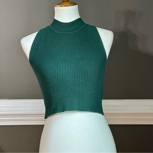 Ladies House of Harlow 1960 ribbed sleeveless crop top in green. Size XS.